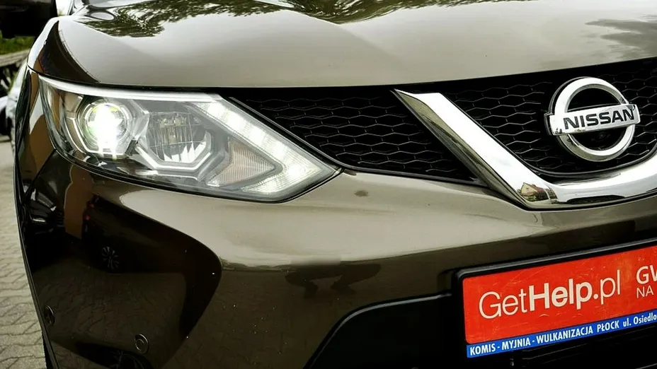 NISSAN Qashqai -