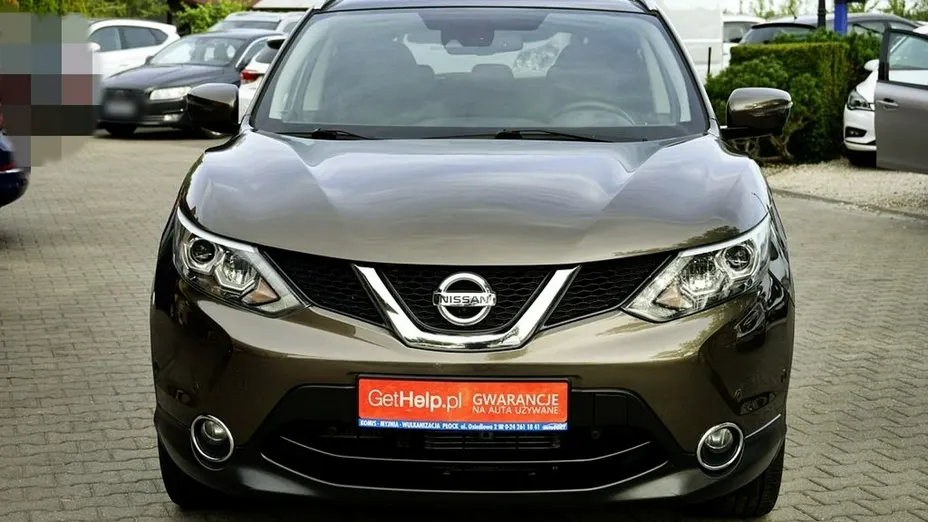 NISSAN Qashqai -