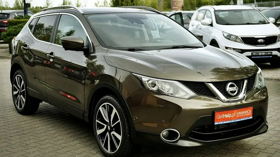 NISSAN Qashqai -