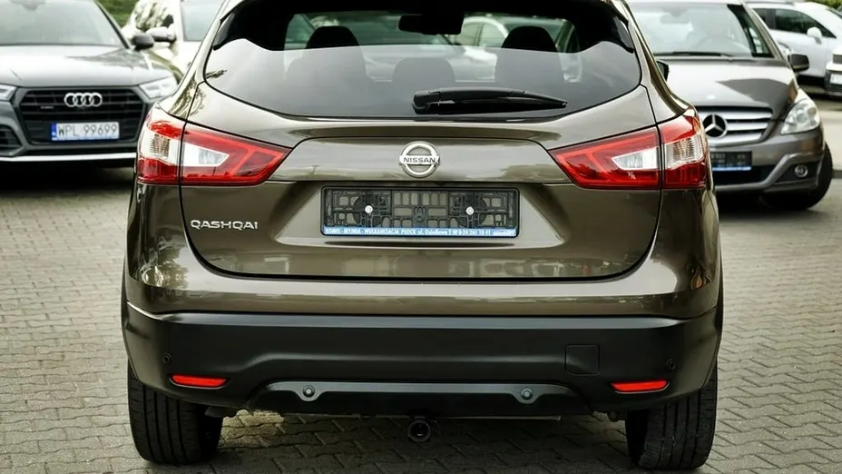 NISSAN Qashqai -