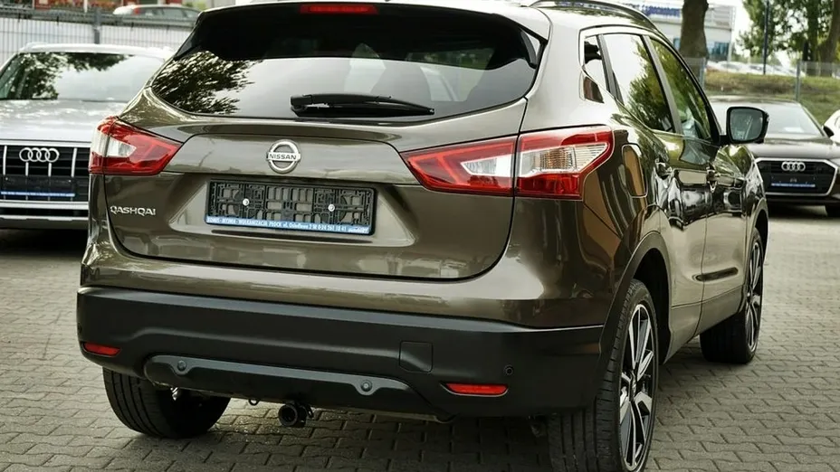 NISSAN Qashqai -