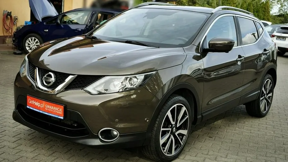 NISSAN Qashqai -
