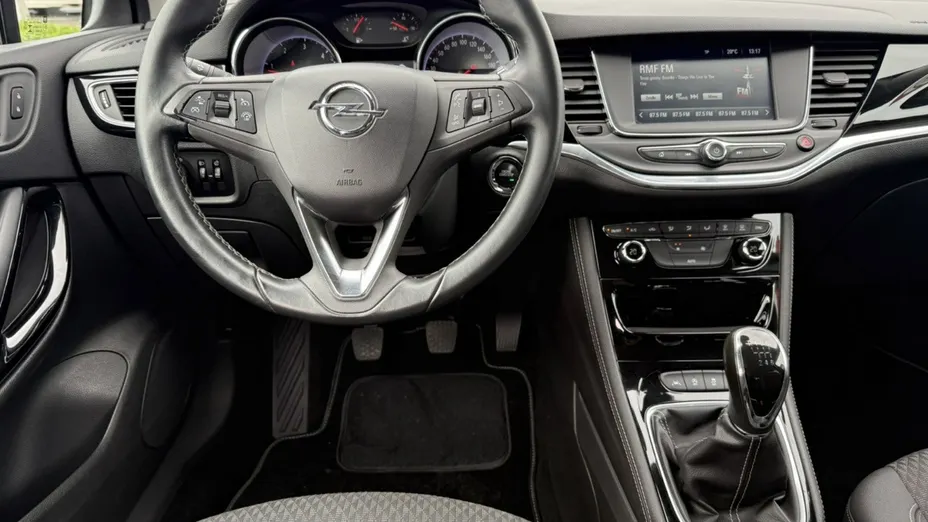 OPEL Astra -