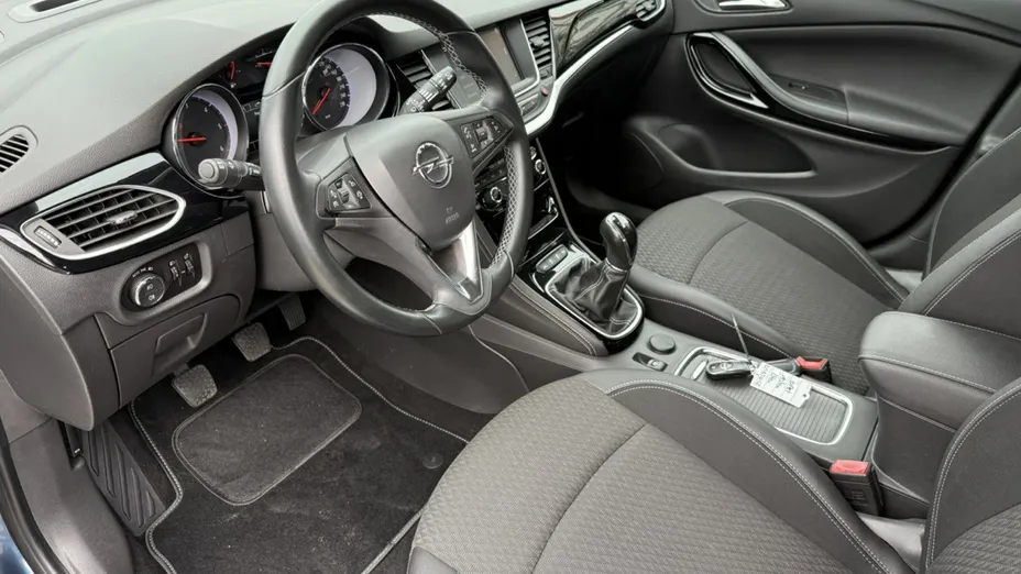OPEL Astra -