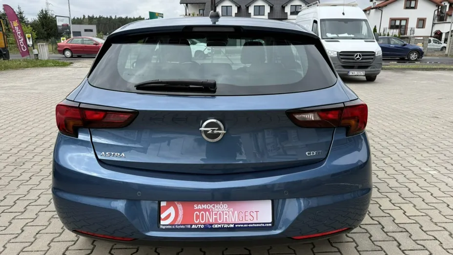 OPEL Astra -