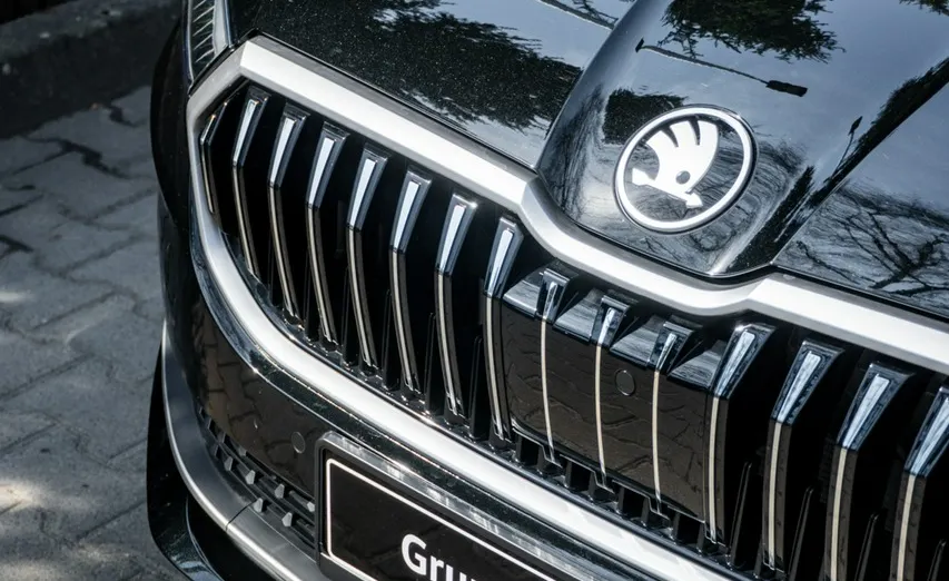 SKODA Superb -