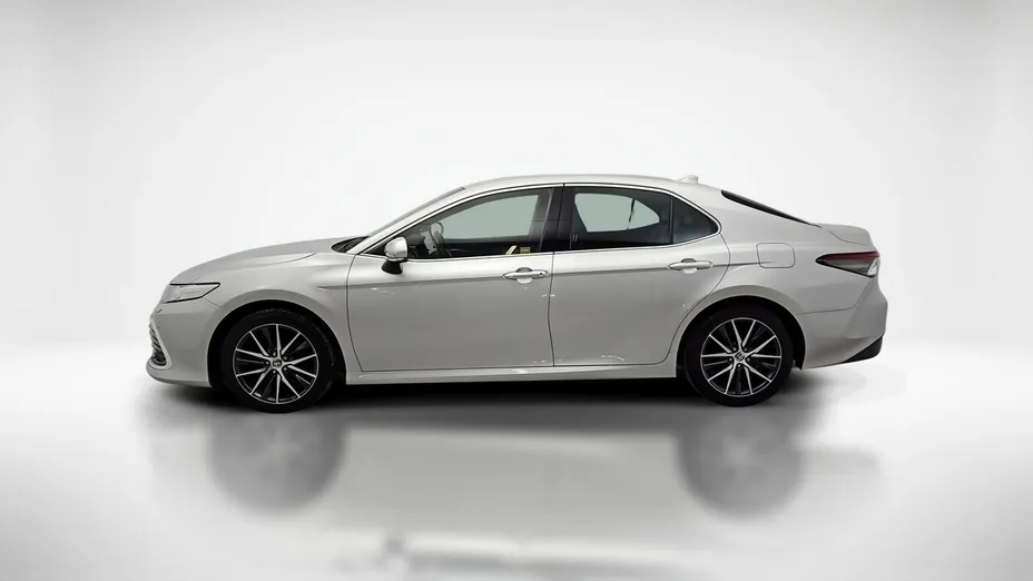 TOYOTA Camry -
