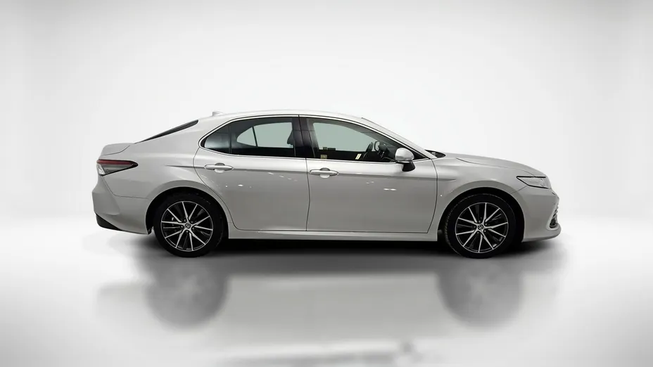 TOYOTA Camry -