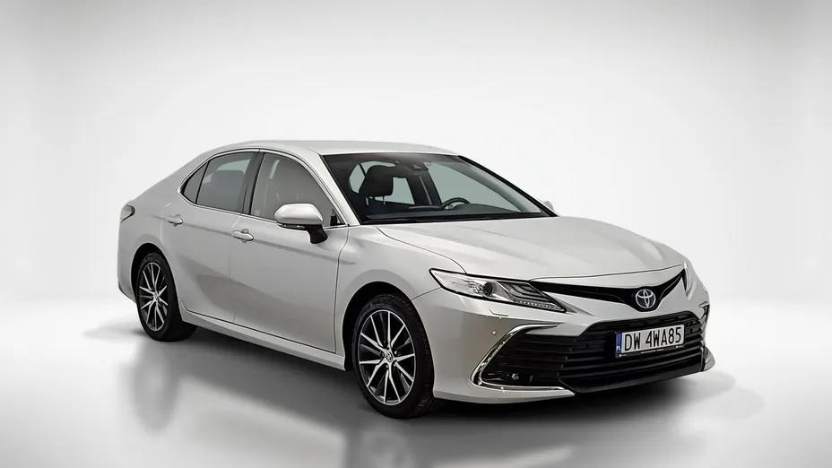 TOYOTA Camry -