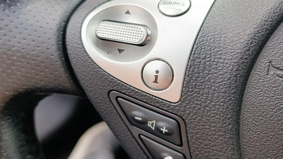 NISSAN Juke -