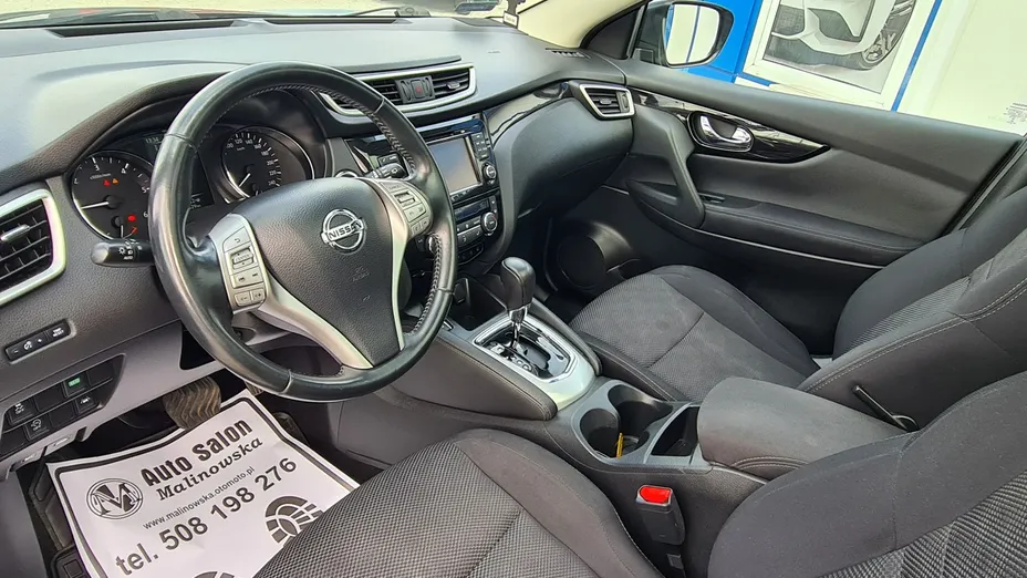 NISSAN Qashqai -
