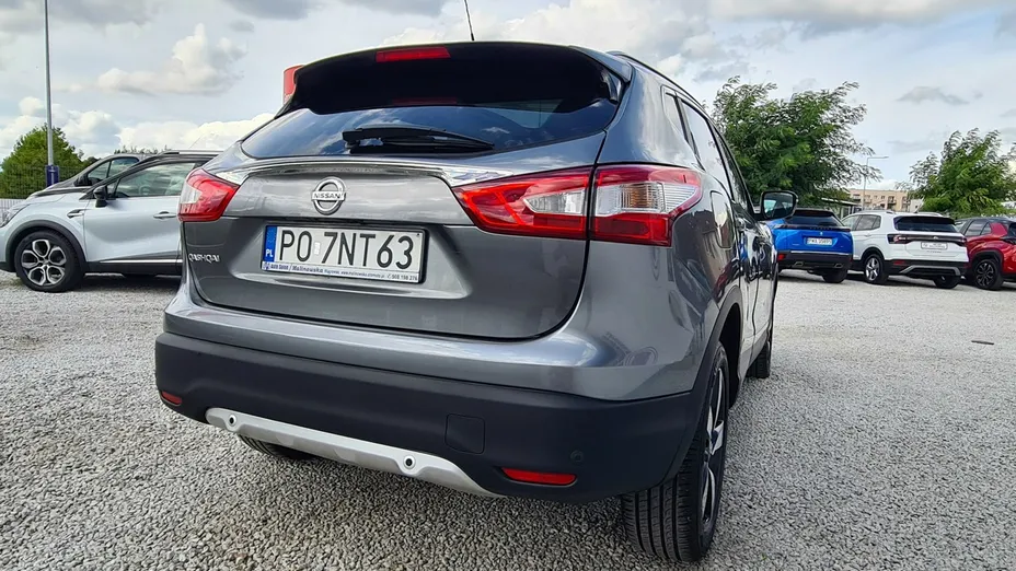 NISSAN Qashqai -