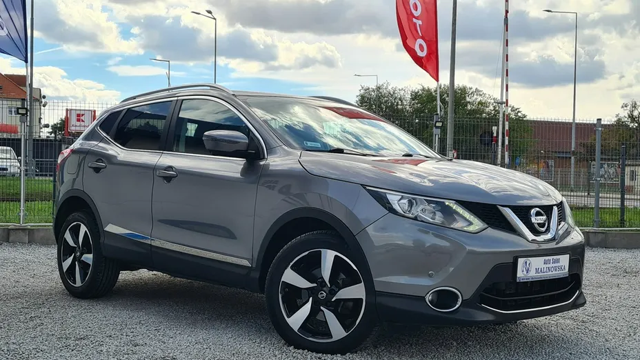 NISSAN Qashqai -