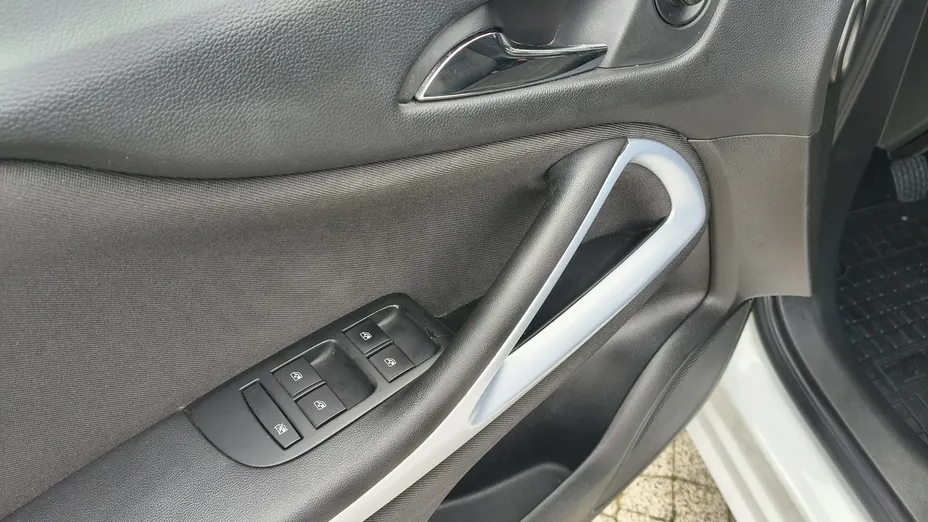 OPEL Zafira -