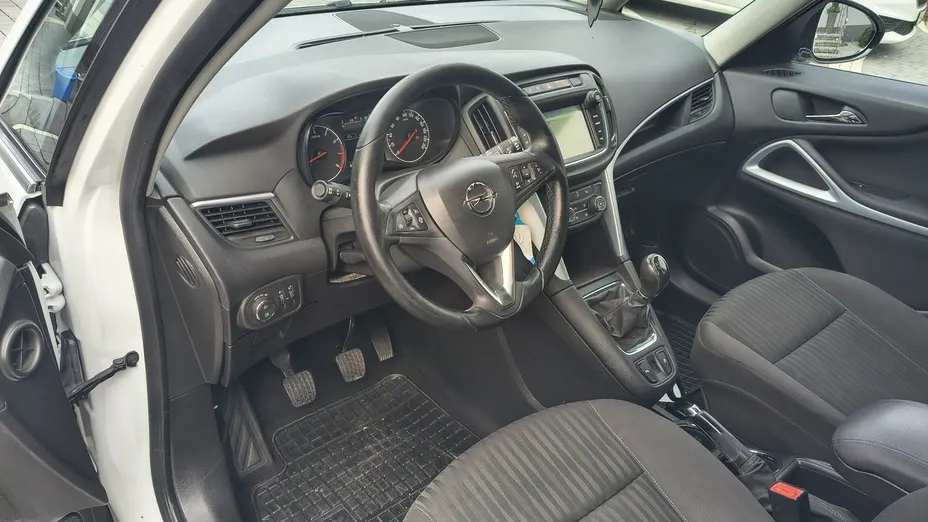 OPEL Zafira -