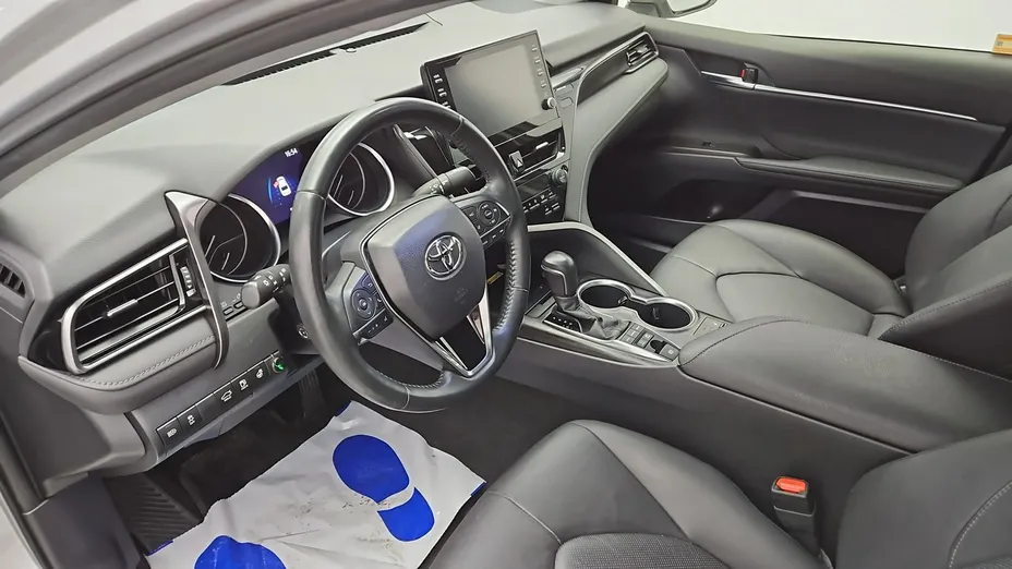TOYOTA Camry -