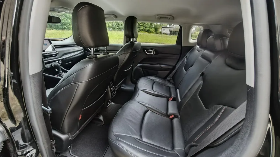 JEEP Compass -