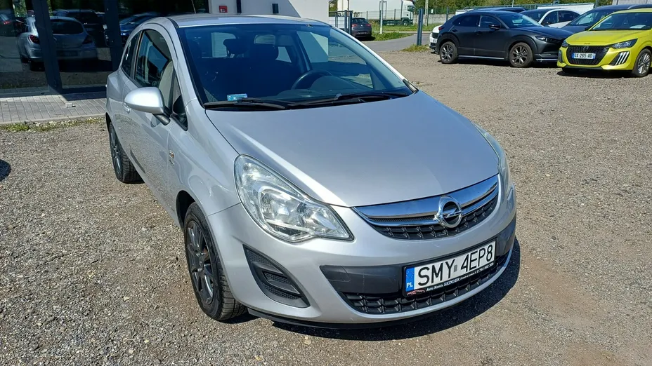 OPEL Corsa -