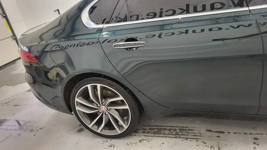JAGUAR XF -