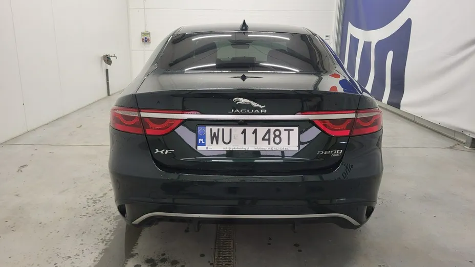 JAGUAR XF -