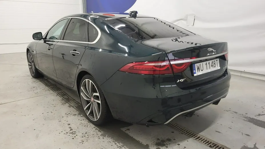 JAGUAR XF -