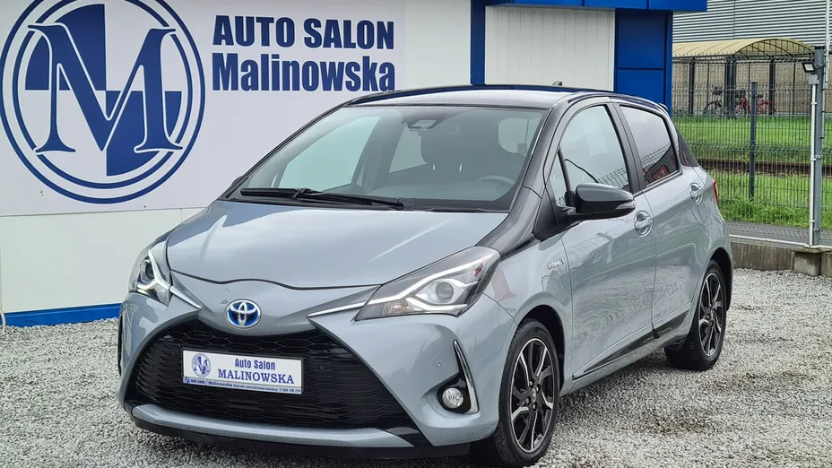 TOYOTA Yaris -