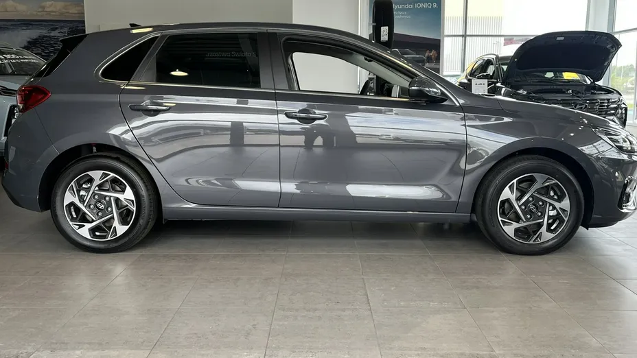 HYUNDAI i30 -