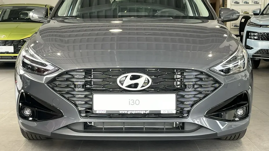 HYUNDAI i30 -