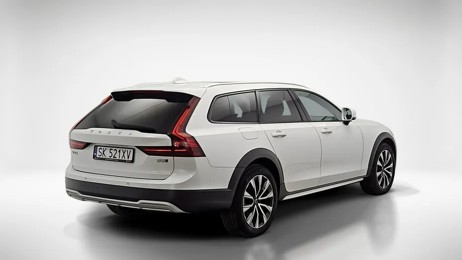 VOLVO V90 -