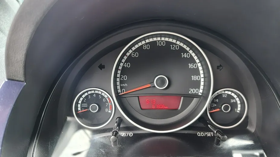 VOLKSWAGEN up! -