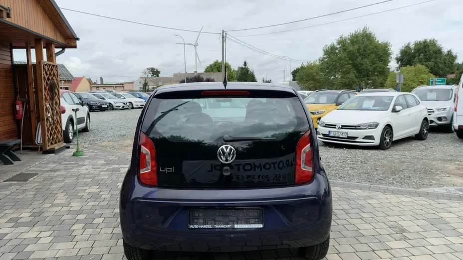 VOLKSWAGEN up! -