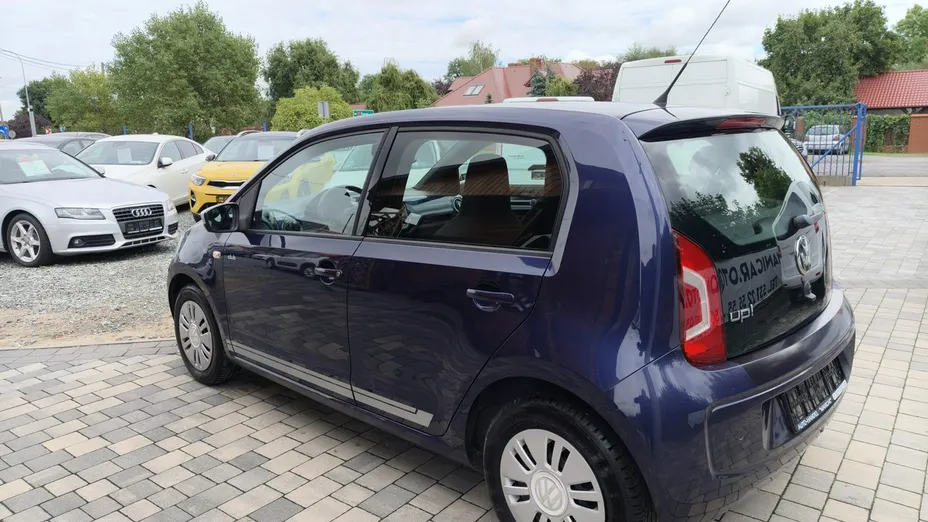 VOLKSWAGEN up! -