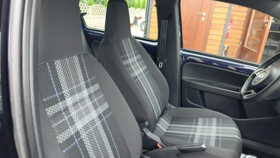 VOLKSWAGEN up! -