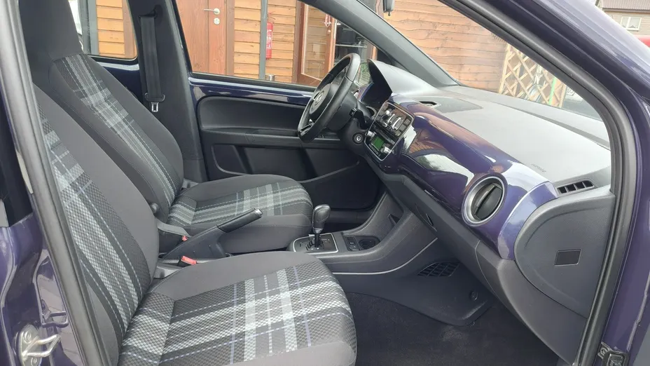 VOLKSWAGEN up! -