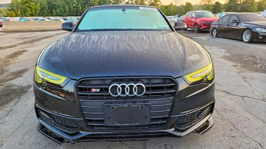 AUDI S5 -