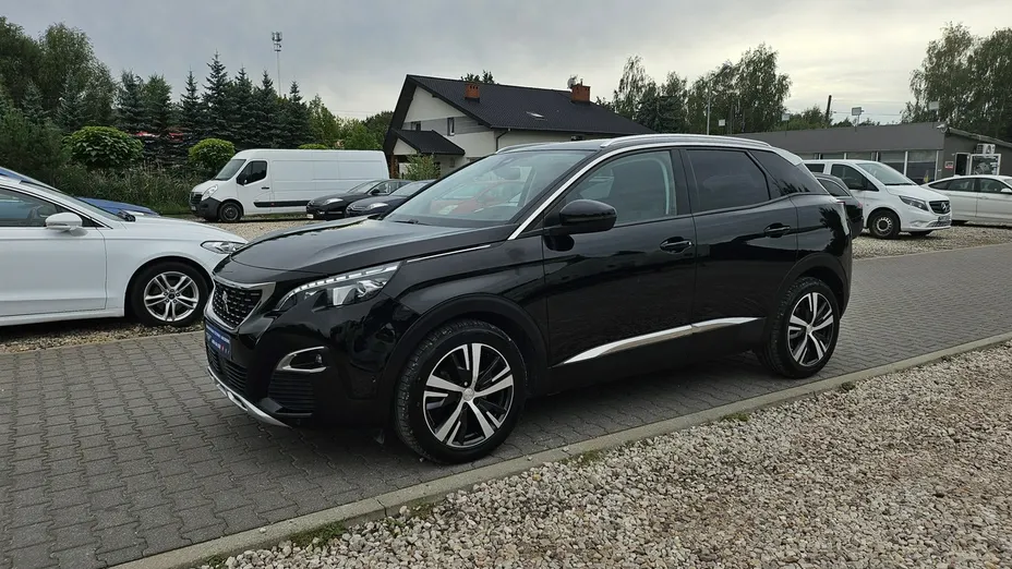 PEUGEOT 3008 -