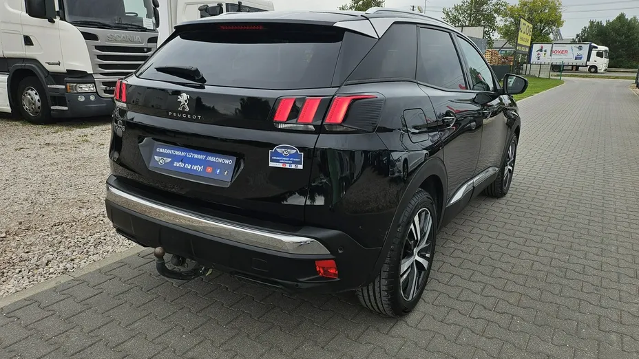 PEUGEOT 3008 -