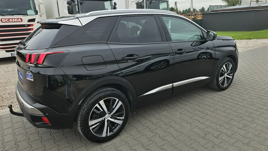 PEUGEOT 3008 -