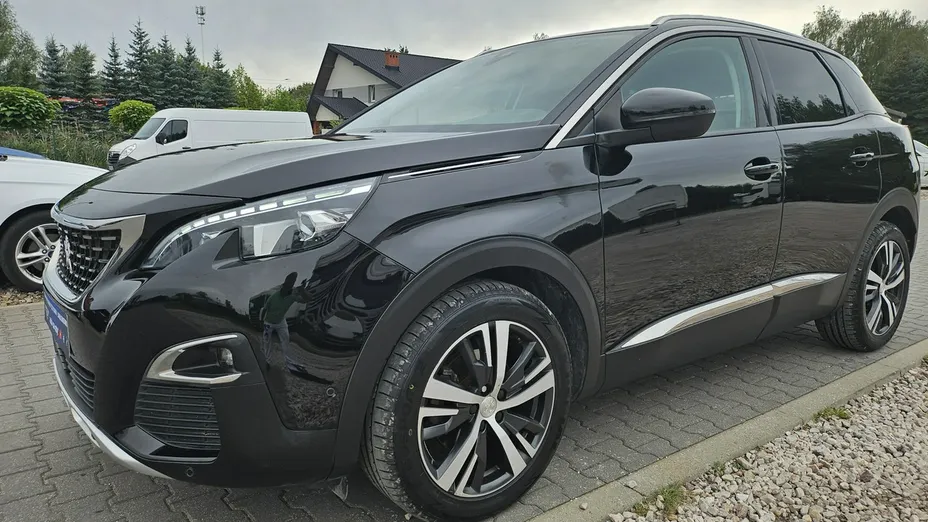 PEUGEOT 3008 -