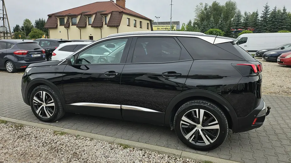 PEUGEOT 3008 -