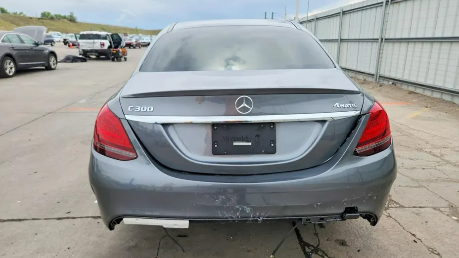 MERCEDES-BENZ C Klasa -