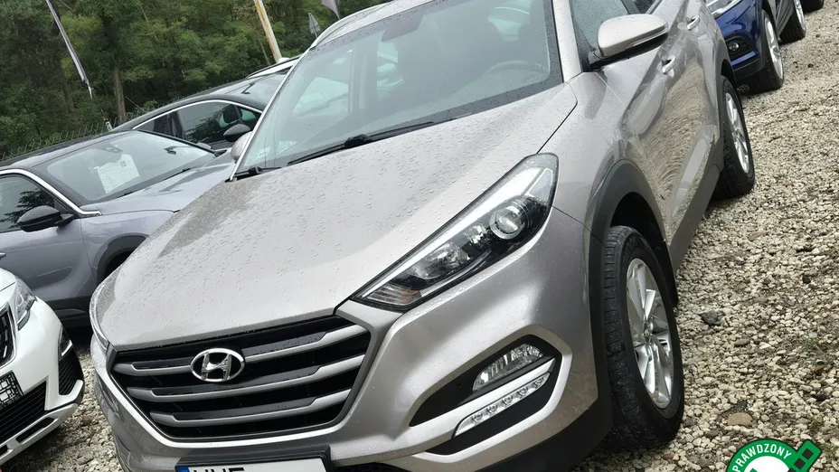HYUNDAI Tucson -