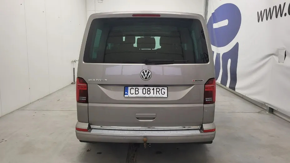 VOLKSWAGEN Multivan -
