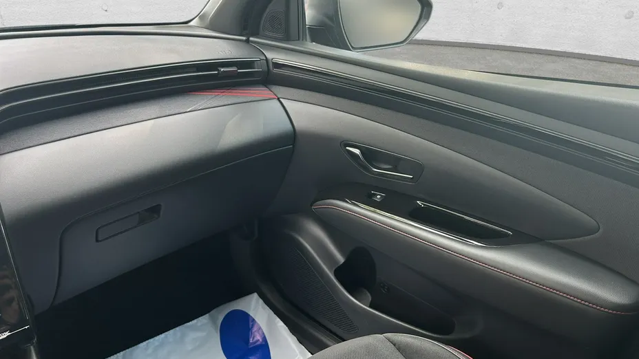 HYUNDAI Tucson -