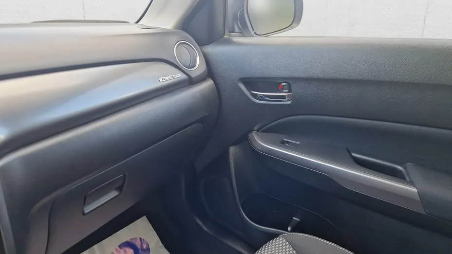 SUZUKI Vitara -