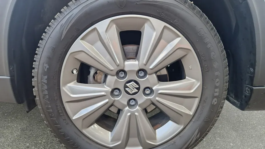 SUZUKI Vitara -