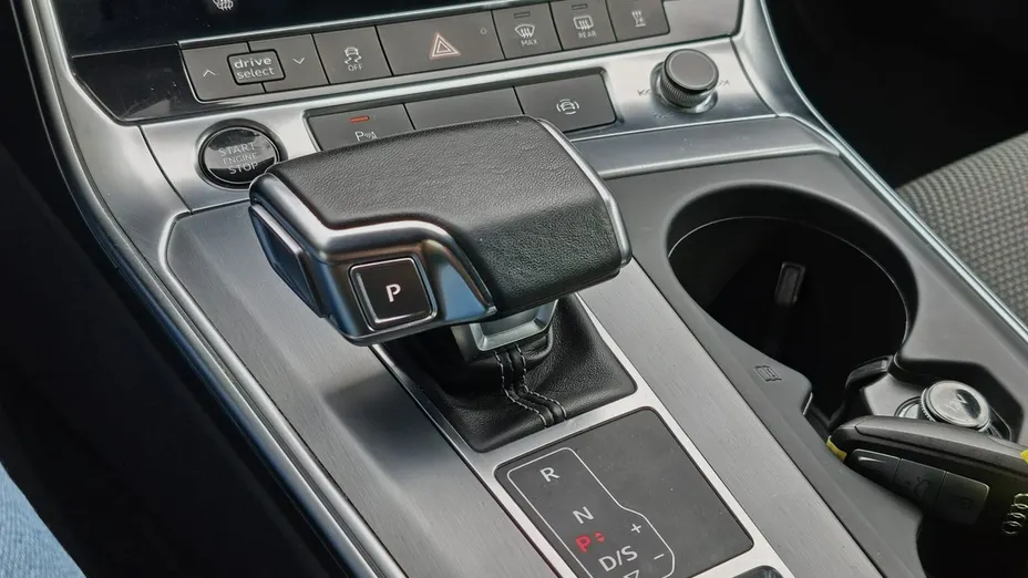 AUDI A6 Avant -