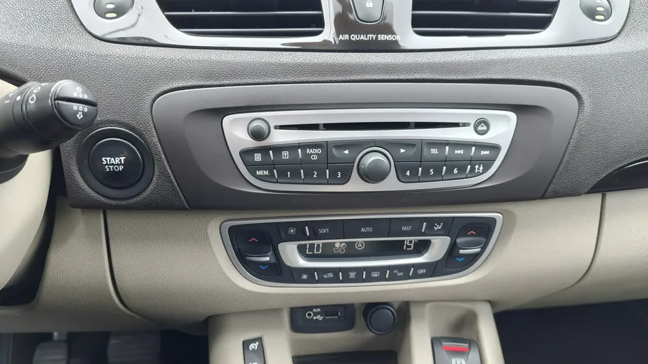RENAULT Scenic -