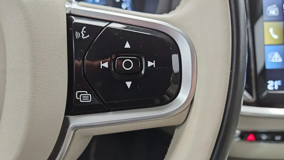 VOLVO V60 -