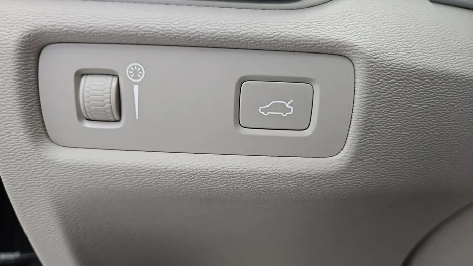 VOLVO V60 -